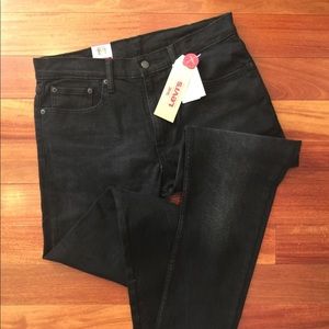 Levi 512 black jeans. Slim fit. W 33 L 32.